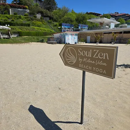 Bellevue Sea View Апартаменти